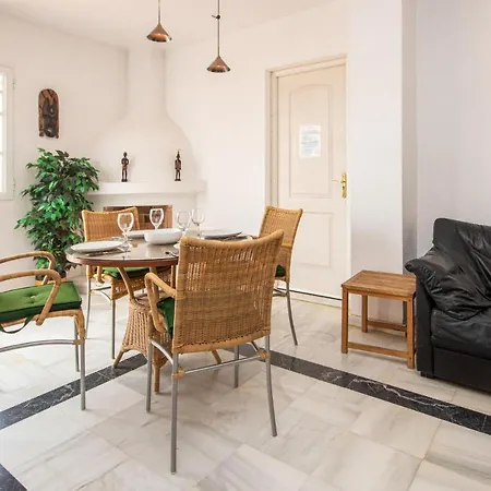 1 Bedroom In Mijas Costa Апартаменти Фуенхірола